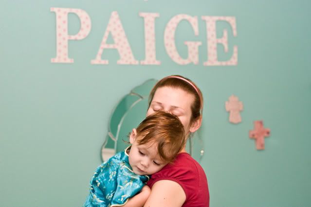 child going to sleep family photography