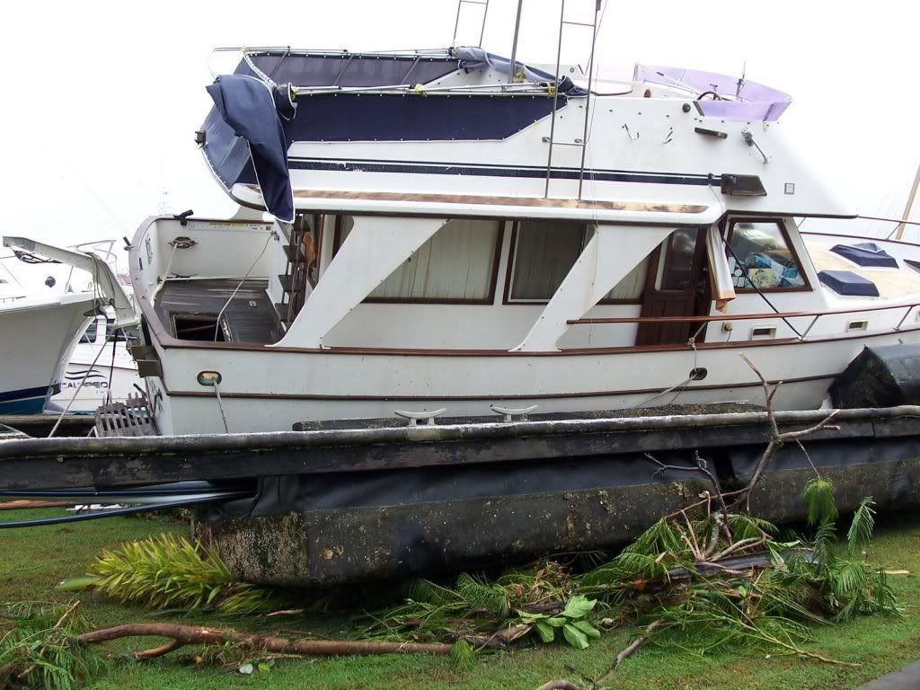 Hinchinbrook houseboat advice