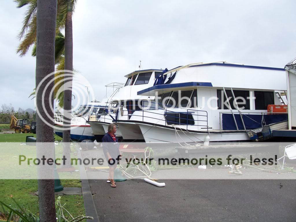 Hinchinbrook houseboat advice
