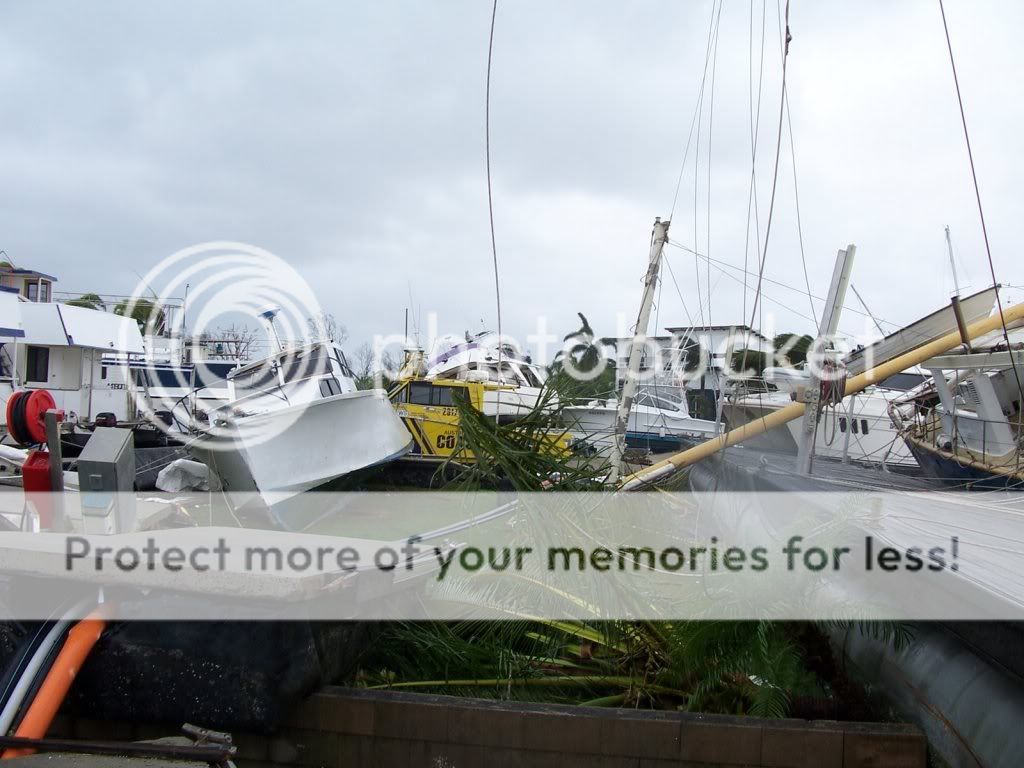 Hinchinbrook houseboat advice