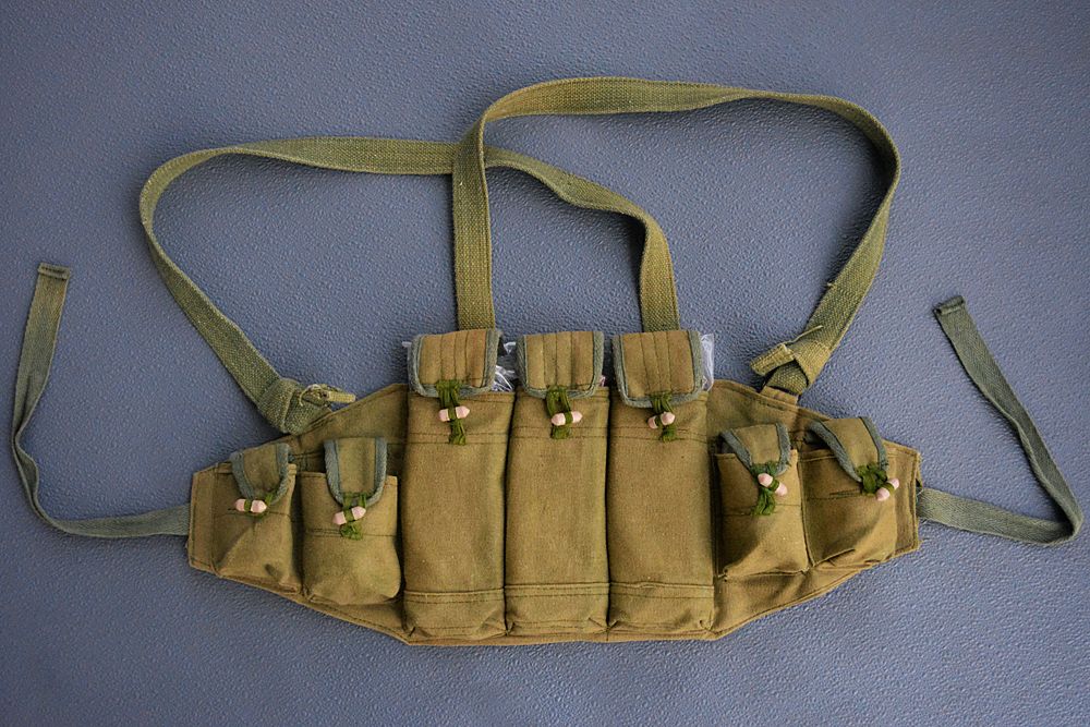 AK chest rig identification guide.